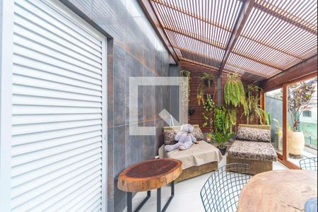 Casa à venda com 320m², 5 quartos e 2 vagas Casa à venda com 320m², 5 quartos e 2 vagasVaranda do Quarto 1