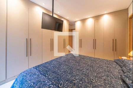 Casa à venda com 320m², 5 quartos e 2 vagas Casa à venda com 320m², 5 quartos e 2 vagasQuarto 1