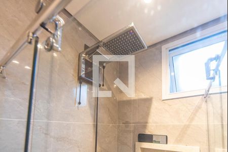 Casa à venda com 320m², 5 quartos e 2 vagas Casa à venda com 320m², 5 quartos e 2 vagasBanheiro do Quarto 3