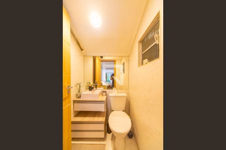 Casa à venda com 320m², 5 quartos e 2 vagas Casa à venda com 320m², 5 quartos e 2 vagasLavabo da Cobertura