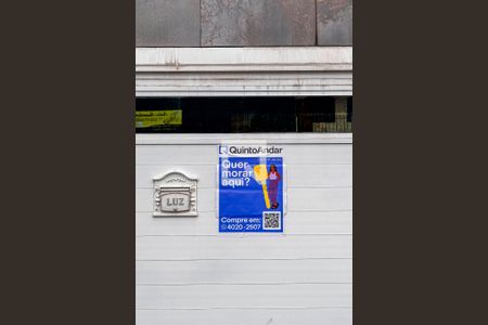 Casa à venda com 320m², 5 quartos e 2 vagas Casa à venda com 320m², 5 quartos e 2 vagasPlaca Instalada na Fachada