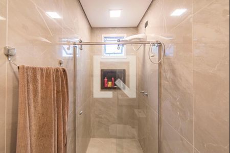 Casa à venda com 320m², 5 quartos e 2 vagas Casa à venda com 320m², 5 quartos e 2 vagasBanheiro do Quarto 2