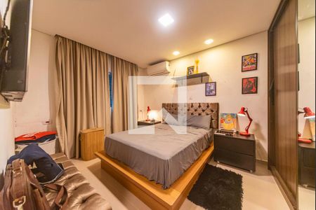 Casa à venda com 320m², 5 quartos e 2 vagas Casa à venda com 320m², 5 quartos e 2 vagasQuarto 5