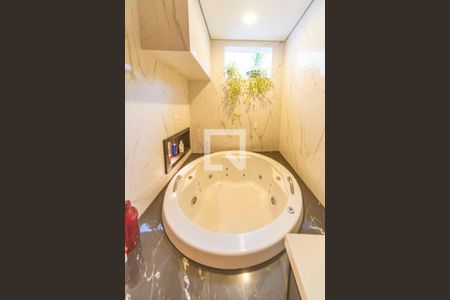 Casa à venda com 320m², 5 quartos e 2 vagas Casa à venda com 320m², 5 quartos e 2 vagasBanheiro do Quarto 1