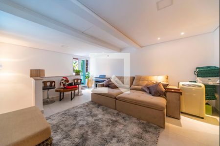 Casa à venda com 320m², 5 quartos e 2 vagas Casa à venda com 320m², 5 quartos e 2 vagasSala da Cobertura