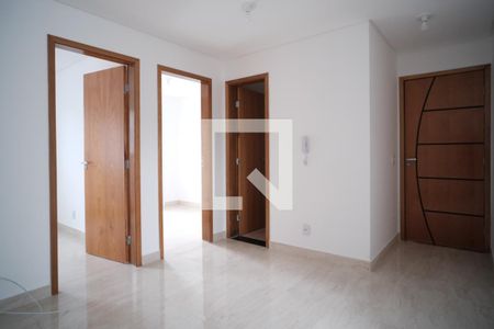 Sala/ cozinha  de apartamento para alugar com 2 quartos, 31m² em Parque Paineiras, São Paulo