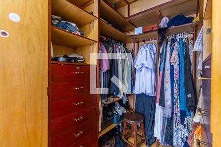 Suíte  - Closet de apartamento à venda com 3 quartos, 140m² em Pinheiros, São Paulo