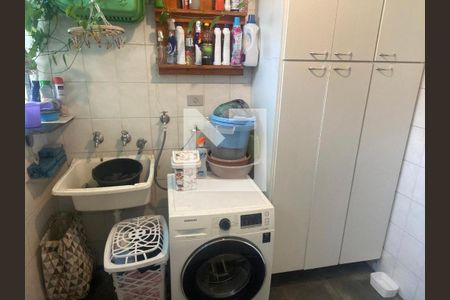 Casa à venda com 180m², 4 quartos e 1 vagaÁrea de Serviço