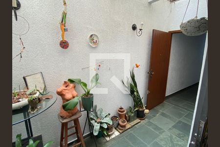Casa à venda com 180m², 4 quartos e 1 vagaEntrada