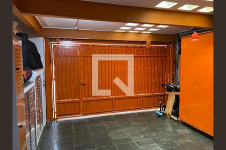 Casa à venda com 180m², 4 quartos e 1 vagaGaragem