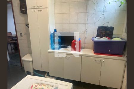 Casa à venda com 180m², 4 quartos e 1 vagaÁrea de Serviço