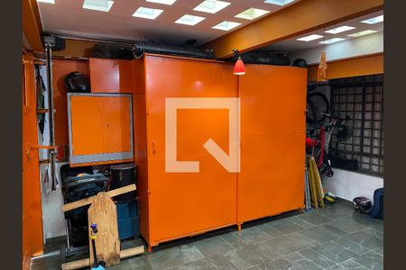 Casa à venda com 180m², 4 quartos e 1 vagaGaragem