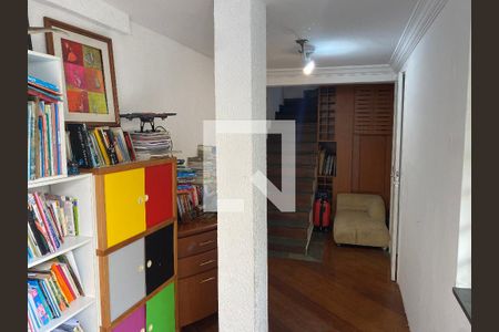 Casa à venda com 180m², 4 quartos e 1 vagaEscritório