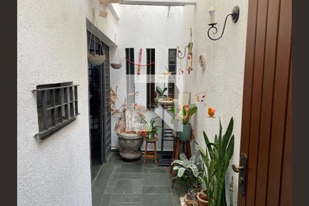 Casa à venda com 180m², 4 quartos e 1 vagaEntrada