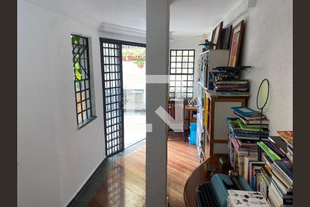 Casa à venda com 180m², 4 quartos e 1 vagaEscritório