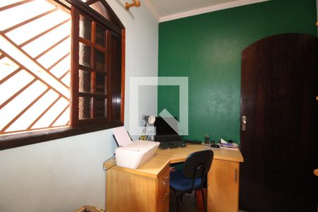 Casa à venda com 206m², 3 quartos e 3 vagasQuarto 2