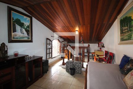 Casa à venda com 206m², 3 quartos e 3 vagassotão