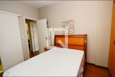 Suite de apartamento para alugar com 3 quartos, 120m² em Santo Antônio, Belo Horizonte