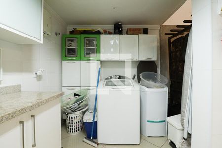 Casa à venda com 225m², 3 quartos e 1 vagaCozinha e Área de Serviço