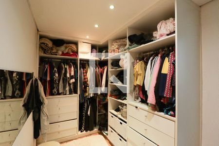 Casa à venda com 225m², 3 quartos e 1 vagaCloset da Suíte 2