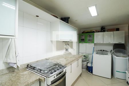 Casa à venda com 225m², 3 quartos e 1 vagaCozinha e Área de Serviço