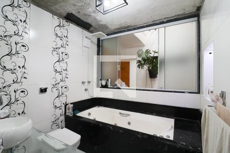 Casa à venda com 225m², 3 quartos e 1 vagaBanheiro da Suíte 2