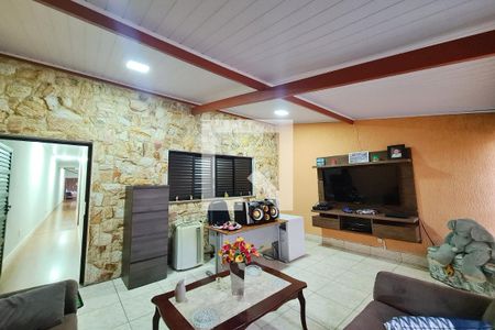 Casa à venda com 307m², 5 quartos e 4 vagas Casa à venda com 307m², 5 quartos e 4 vagas2° Sala