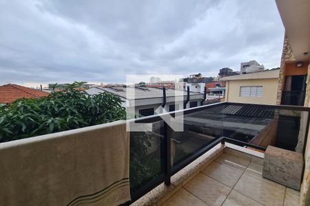 Casa à venda com 307m², 5 quartos e 4 vagas Casa à venda com 307m², 5 quartos e 4 vagasVaranda da suite 2