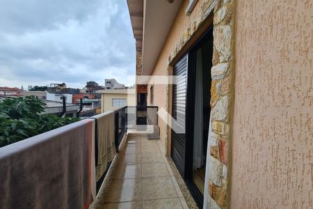 Casa à venda com 307m², 5 quartos e 4 vagas Casa à venda com 307m², 5 quartos e 4 vagasVaranda da suite 2