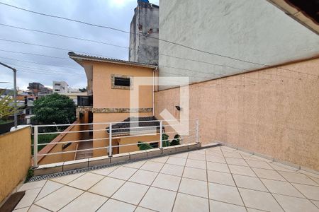 Casa à venda com 307m², 5 quartos e 4 vagas Casa à venda com 307m², 5 quartos e 4 vagasQuintal e area de serviço
