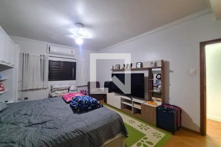 Casa à venda com 307m², 5 quartos e 4 vagas Casa à venda com 307m², 5 quartos e 4 vagasQuarto 3