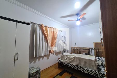 Casa à venda com 307m², 5 quartos e 4 vagas Casa à venda com 307m², 5 quartos e 4 vagasQuarto 1