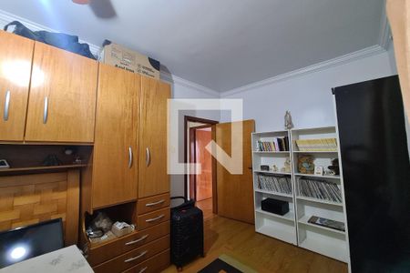 Casa à venda com 307m², 5 quartos e 4 vagas Casa à venda com 307m², 5 quartos e 4 vagasQuarto 1