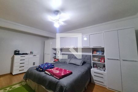 Casa à venda com 307m², 5 quartos e 4 vagas Casa à venda com 307m², 5 quartos e 4 vagasQuarto 3