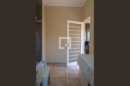 Casa à venda com 232m², 4 quartos e 5 vagasQuarto de Serviço