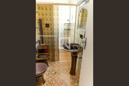 Casa à venda com 232m², 4 quartos e 5 vagasBanheiro da Suíte