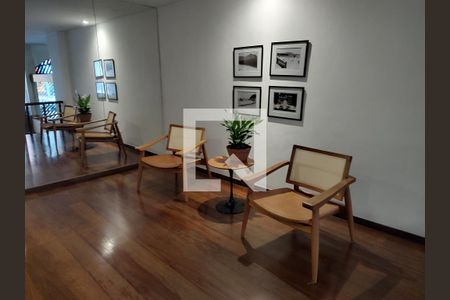 Apartamento à venda com 200m², 2 quartos e 1 vaga Apartamento à venda com 200m², 2 quartos e 1 vagaÁrea Comum