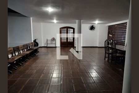 Apartamento à venda com 200m², 2 quartos e 1 vaga Apartamento à venda com 200m², 2 quartos e 1 vagaÁrea Comum