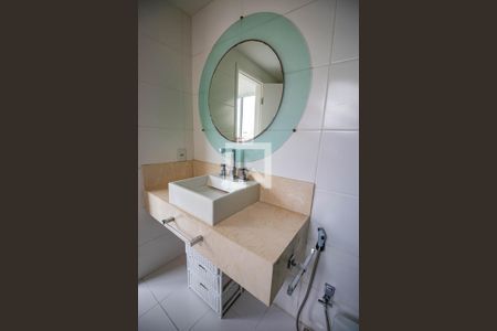 Apartamento à venda com 200m², 2 quartos e 1 vaga Apartamento à venda com 200m², 2 quartos e 1 vagaBanheiro Suíte