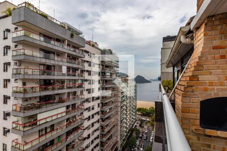 Apartamento à venda com 200m², 2 quartos e 1 vaga Apartamento à venda com 200m², 2 quartos e 1 vagaVaranda gourmet