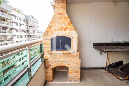 Apartamento à venda com 200m², 2 quartos e 1 vaga Apartamento à venda com 200m², 2 quartos e 1 vagaVaranda gourmet