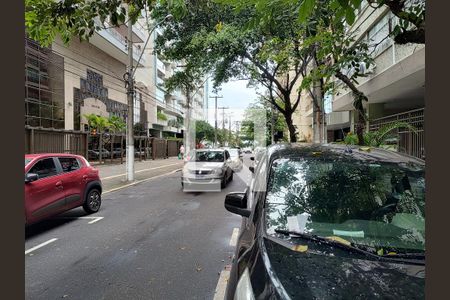 Apartamento à venda com 200m², 2 quartos e 1 vaga Apartamento à venda com 200m², 2 quartos e 1 vagaVista da Rua