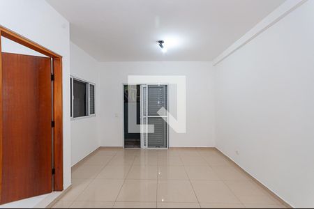 Casa para alugar com 168m², 4 quartos e 2 vagas Casa para alugar com 168m², 4 quartos e 2 vagasQuarto 4 Suíte