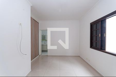 Casa para alugar com 168m², 4 quartos e 2 vagas Casa para alugar com 168m², 4 quartos e 2 vagasQuarto 3 Suíte