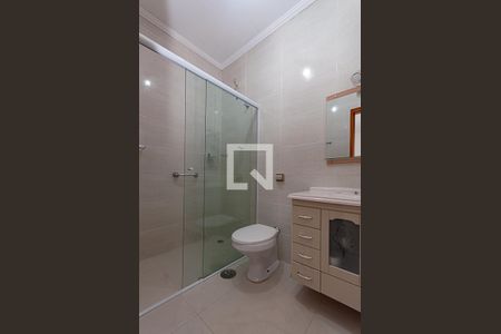 Casa para alugar com 168m², 4 quartos e 2 vagas Casa para alugar com 168m², 4 quartos e 2 vagasBanheiro 1 Suíte