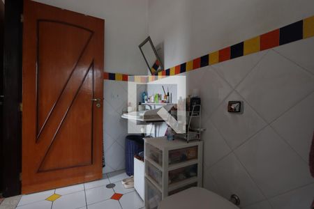 Casa à venda com 233m², 4 quartos e 3 vagasBanheiro suíte 1