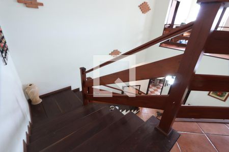 Casa à venda com 233m², 4 quartos e 3 vagasescada