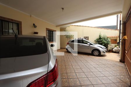 Casa à venda com 233m², 4 quartos e 3 vagasgaragem