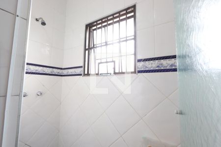 Casa à venda com 233m², 4 quartos e 3 vagasbanheiro social 2