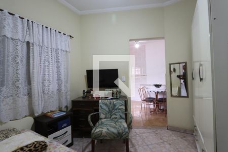 Casa à venda com 233m², 4 quartos e 3 vagasquarto casa 2